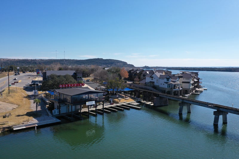 Waterfront Homes & Lots for Sale Lake LBJ, Kingsland, Texas